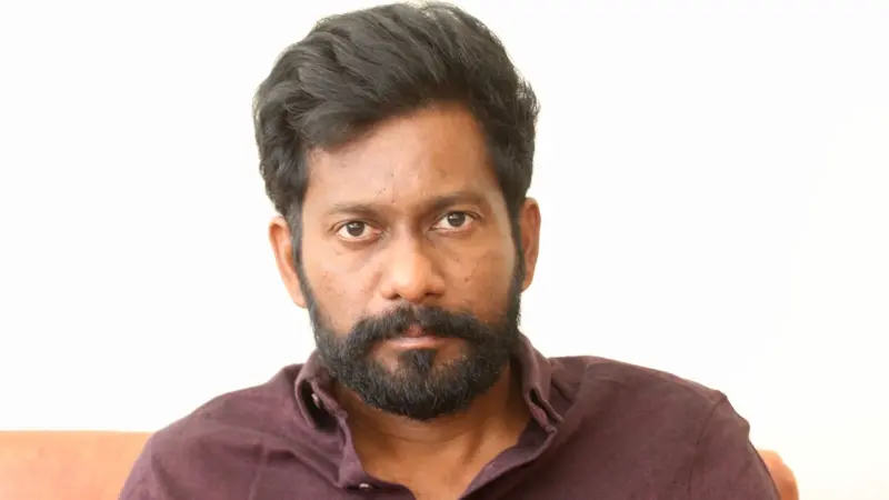 పాపం బుచ్చిబాబు.. ముంబైలో ప్రెస్ మీట్ లో అడ్డంగా బుక్కయ్యాడు...వైరల్ వీడియో...