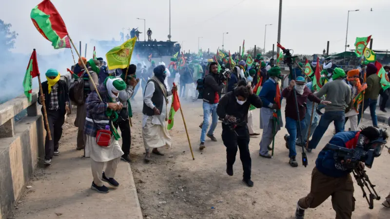 Farmers' March highlights| Plea in SC seeks direction to clear blockage of highways in Punjab