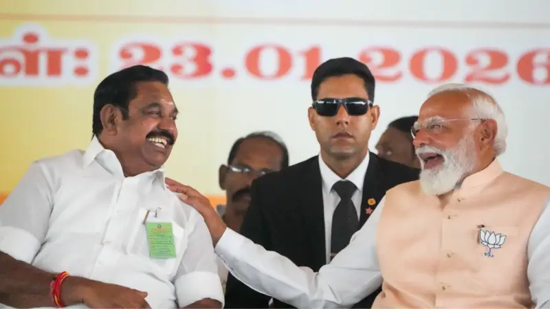 AIADMK को BJP का 'मोहरा' क्यों बता रही है DMK? इससे मिलेगा क्या?