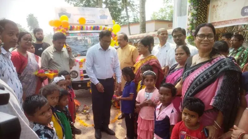 ତିହିଡି ବ୍ଲକସ୍ତରୀୟ ପ୍ରବେଶ ଉତ୍ସବ ଓ ଖଡି ଛୁଆଁ କାର୍ଯ୍ୟକ୍ରମ, ୨୦ ନୂତନ ପିଲାଙ୍କୁ ଖଡ଼ି ଛୁଆଁଇଲେ ବିଇଓ