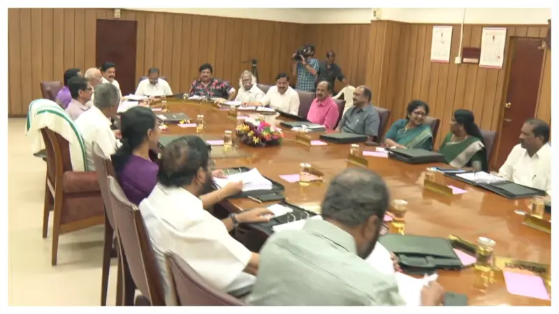 കാലിടറി മന്ത്രിപ്പട, 20-ല്‍ 13 പേരും വീണു; പിടിച്ചു നിന്നതൊക്കെ സിപിഐ മന്ത്രിമാര്‍; മുഖ്യമന്ത്രിയുള്‍പ്പെടെ കടന്നുകൂടിയത് കഷ്ടിച്ച്‌