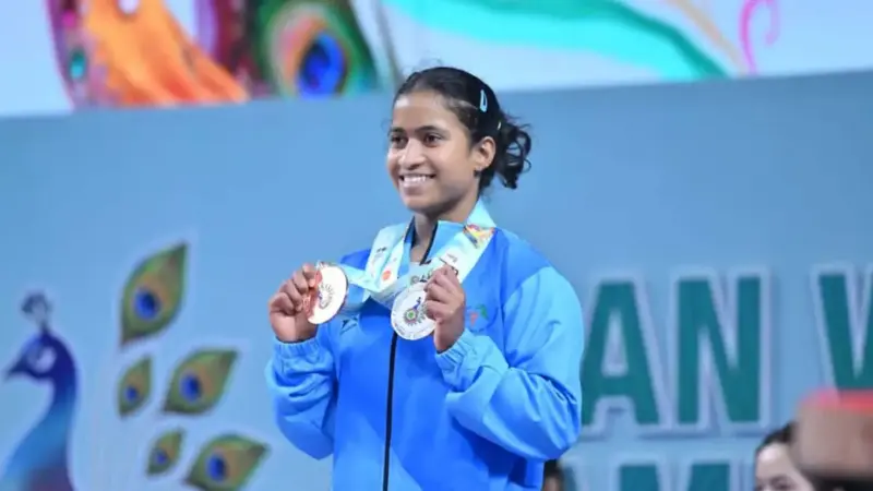 एशियाई मंच पर चमकी छत्तीसगढ़ की बेटी : राजनांदगांव की ज्ञानेश्वरी यादव ने सीनियर एशियाई वेटलिफ्टिंग चैंपियनशिप में जीते दो पदक