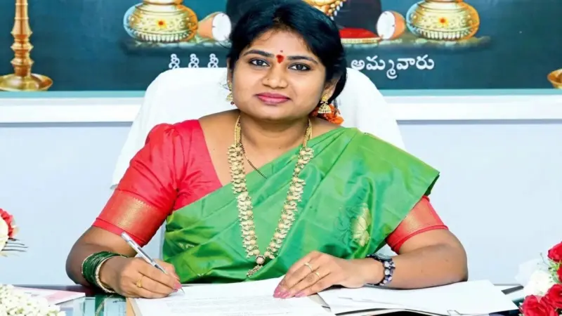 ఏపీ దేవాదాయశాఖ అసిస్టెంట్ కమిషనర్ శాంతి అరెస్ట్..