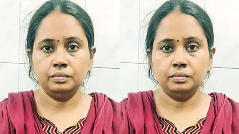 "2 கிலோ தங்கம்.. ஒரு பர்தா".. ஷாப்பிங் மால் கழிவறையில் சினிமா பாணி ட்விஸ்ட். பர்தா வேஷம் போட்ட பெண் அதிகாரி செய்த வேலை.!