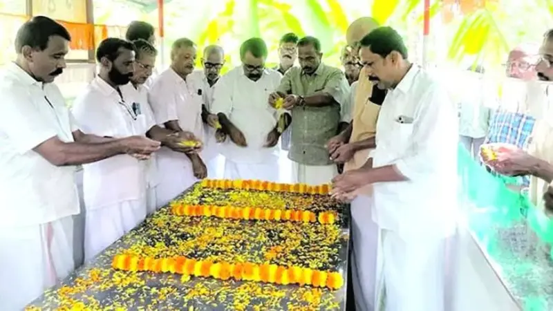 അടുക്കാടുക്കം കൃഷ്ണൻനായര്‍ അനുസ്മരണം