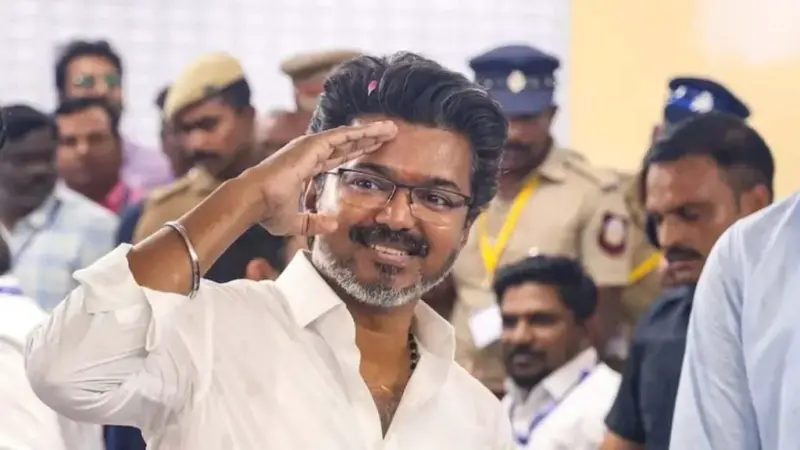 TVK Vijay: టీవీకే ఎమ్మెల్యేల భేటీ.. శాసనసభాపక్ష నాయకుడిగా విజయ్ ఎన్నిక
