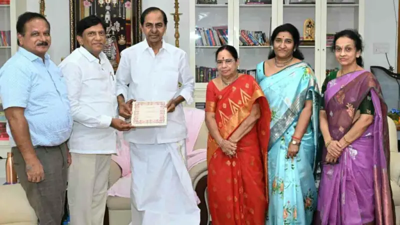 KCR | 'మా చిన్న కుమారుడి వివాహానికి రండి'.. కేసీఆర్‌ను ఆహ్వానించిన మాజీ ఎంపీ..!