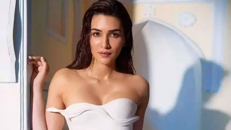 Kriti Sanon's New Shoulder-Grazing Bob Haircut Goes Viral, Fans Love 'Mimi's' Cool Style