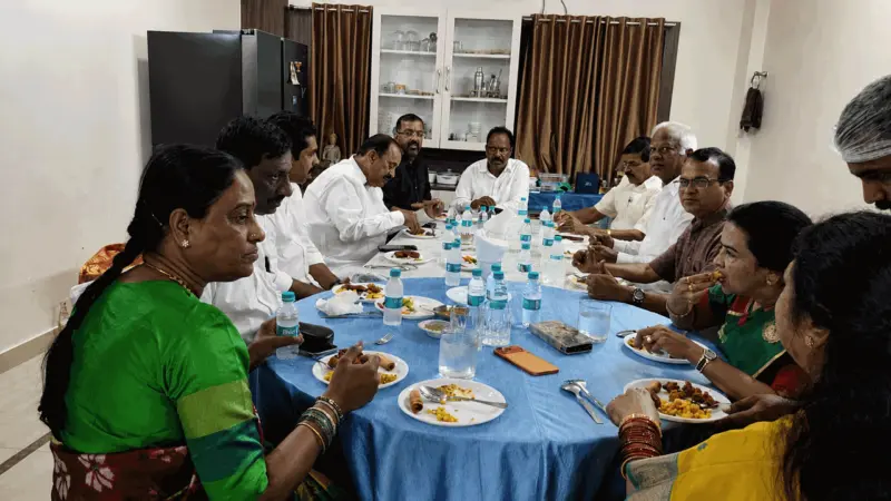 వరంగల్ కాంగ్రెస్ నేతలు కలహాలు వీడారా? కొండాతో విభేదాలు తొలిగినట్టేనా?