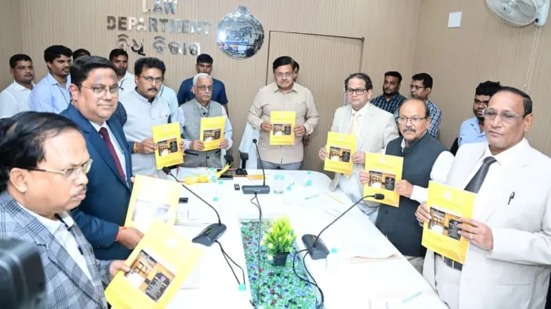 ଡିଜିଟାଲ ଶାସନକୁ ନୂତନ ଗତି: 'ବିକଶିତ ପଞ୍ଚାୟତ' ହ୍ୱାଟସ୍ଆପ୍ ବଟ୍ ଓ ଇ-ମଡ୍ୟୁଲ୍ ଉନ୍ମୋଚନ