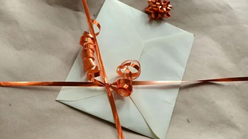 What NRIs should know about gift received from grandparents