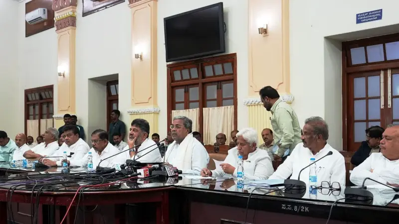 Karnataka Cabinet accepts caste census report