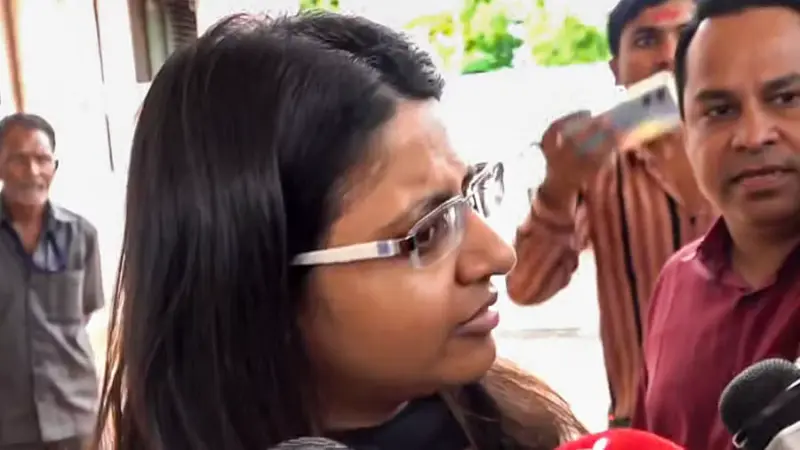 Can't avail separate UPSC exam attempts as 'able' and 'disabled' candidate: SC to Puja Khedkar