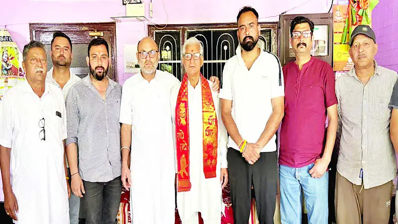 अंबोटा वार्ड में भाजपा ने सुलझाया आपसी विवाद - Divya Himachal