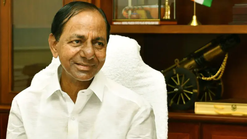CBN, Pawan, Jagan Wish KCR On Big Day
