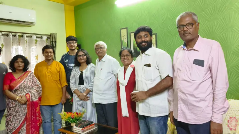 Sujan Chakraborty                                                                                    অনুষ্কা ঘোষের বাড়িতে সুজন চক্রবর্তী