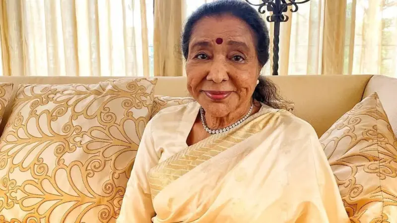 Asha Bhosle Died: যুগের অবসান, প্রয়াত হলেন প্রবীণ সংগীতশিল্পী আশা ভোঁসলে, বয়স হয়েছিল ৯২ বছর
