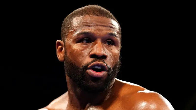 48-Year-Old Floyd Mayweather Ready to Risk 50-0 Record After Mike Tyson Fight