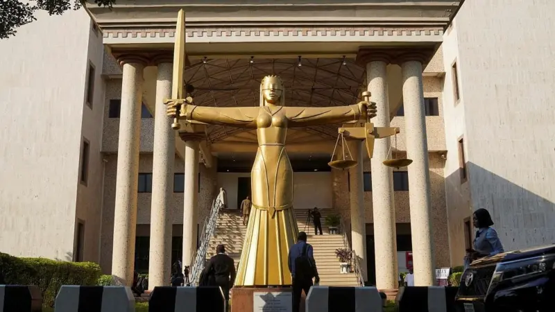 Nigeria court convicts 386 in mass terrorism trial