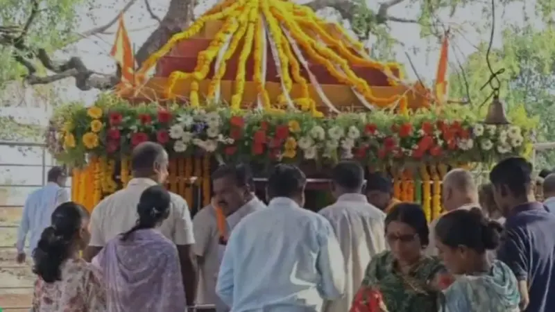 Umerga Hanuman Jayanti | 'शरण शरण जी हनुमंता'च्या जयघोषाने उमरगा नगरी दुमदुमली;