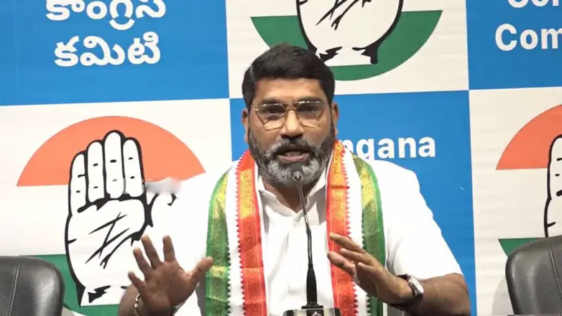 తప్పుడు ప్రచారం ఆరోపణలతో కోర్టుకు వెళ్లిన నేత