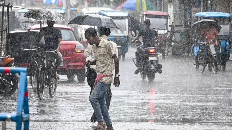 Kerala Weather Update: കാലവര്‍ഷം എത്തിയോ? മഴ ശക്തം, ശ്രദ്ധിക്കേണ്ടത് 8 ജില്ലക്കാര്‍; ഇന്നത്തെ കാലാവസ്ഥ