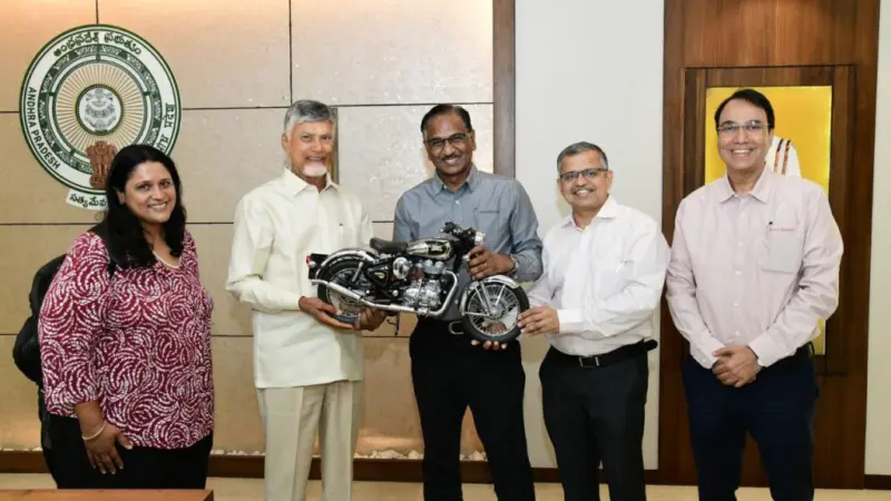 CM Chandrababu: బుల్లెట్ వేగంతో రాష్ట్రంలో 'బుల్లెట్ మోటార్ సైకిల్' ప్రాజెక్టు ఏర్పాటు..!