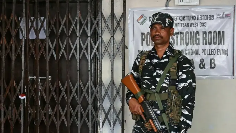 স্ট্রংরুমে বাড়তি কড়াকড়ি! ২৪ ঘণ্টা কমিশনের নজর, জারি নতুন নিরাপত্তা বিধি