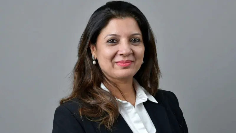 Buy or sell: Gift Nifty signals gap-up opening, Vaishali Parekh recommends three stocks to buy today - 6 May 2026