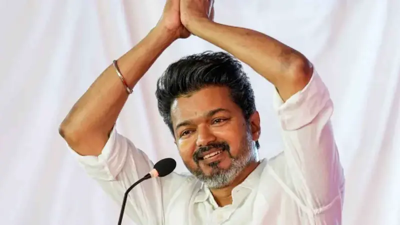Vijay TVK Manifesto: తమిళనాడులో టీవీకే ప్రభంజనం.. ఎన్నికల మ్యానిఫెస్టోలో విజయ్ ఏమేం హామీలు ఇచ్చారు? ఓటర్లు దేనికి అట్రాక్ట్ అయ్యారు?