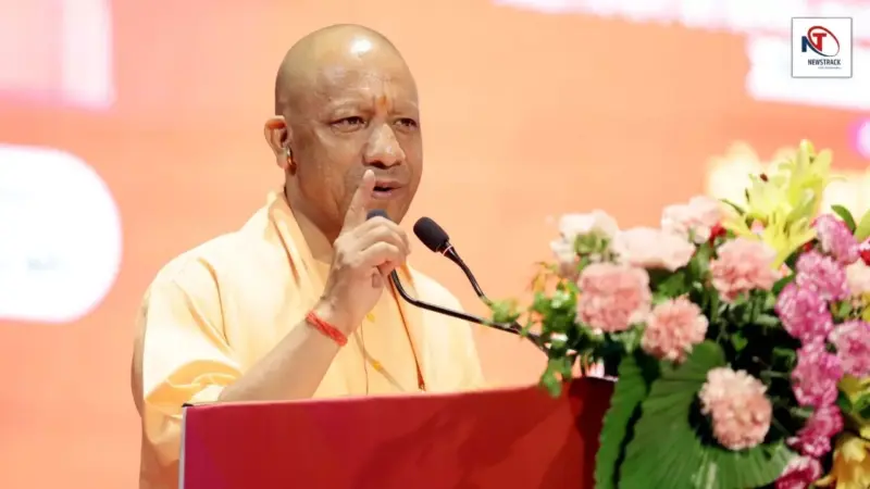 सीएम योगी का बड़ा एलान, यूपी के हर श्रमिक परिवार को मिलेगी 5 लाख की स्वास्थ्य सुरक्षा