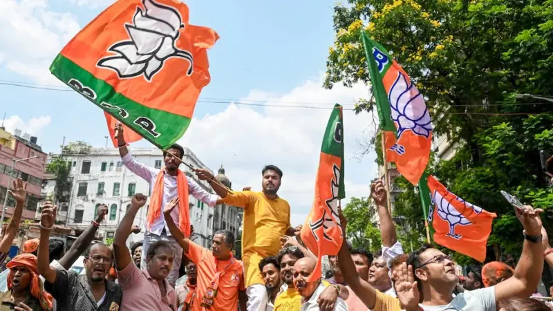 BJP Bengal Victory: દેશના ૨૧ રાજ્યોમાં ભાજપ-NDA સરકાર, જે બાજુ જુઓ તે બાજુ ભગવો જ દેખાશે, બંગાળનો કિલ્લો પણ જીતી લીધો