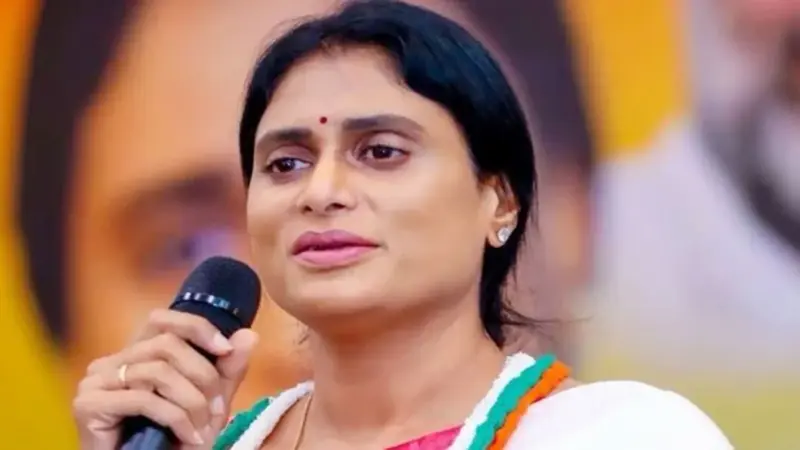 ఏపీలో పెట్రోల్ కష్టాలు.. చంద్రబాబుపై షర్మిల ఘాటు విమర్శలు!