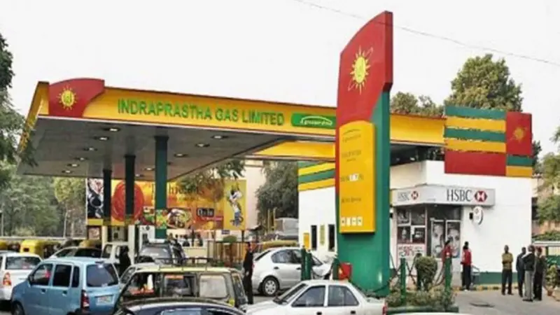 CNG Price Hike: రెండు రోజుల్లో రెండోసారి.. మళ్లీ పెరిగిన సీఎన్జీ ధరలు..