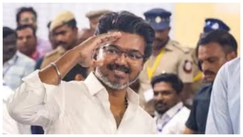 "ஆதரவு தரலைனா கட்சி காலி?". விஜய்க்கு மற்ற கட்சிகள் ஓடி ஓடி ஆதரவு தருவது ஏன்?. பின்னணியில் இருக்கும் டெல்லி ஸ்கெட்ச்.!!!