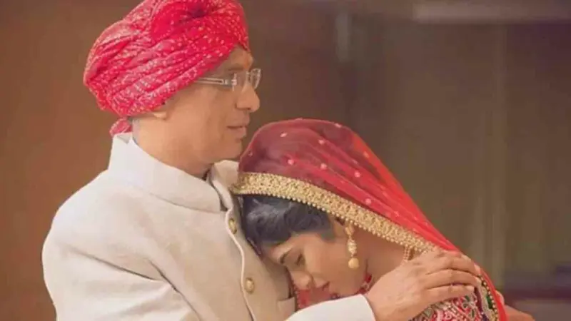 కాబోయే కోడలే భార్య అయ్యింది!