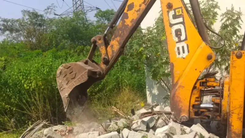 Hydra : హైదరాబాద్ లో హైడ్రా అధికారులు దూకుడు