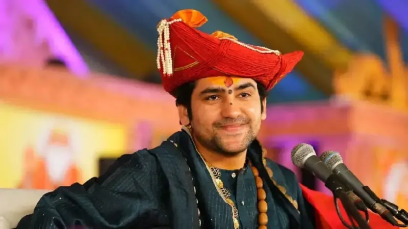 Divine Court, Popular Faith, and Global Expansion: The Distinct Identity of Bageshwar Dham