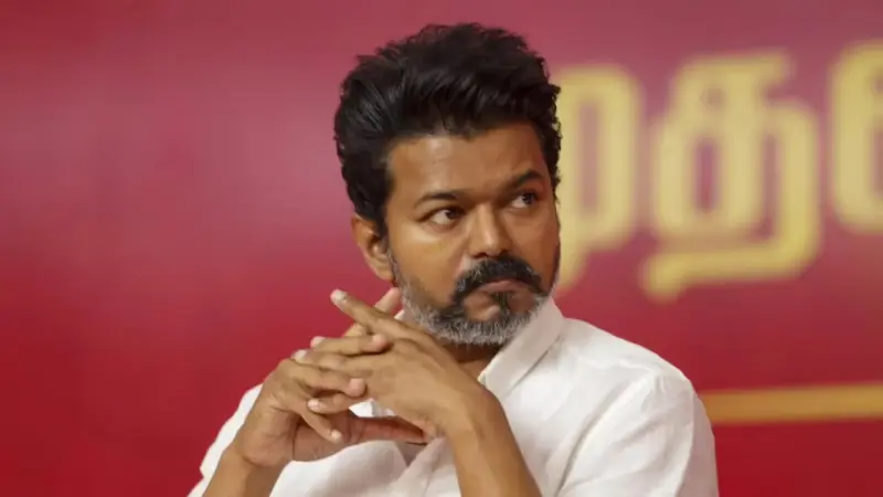 விஜய்யை நேரடியாக எதிர்க்க முடியவில்லை.. விஜய்க்கு கூடும் கூட்டத்தை வைத்தே திராவிட கட்சிகள் தோல்வியை உறுதி செய்துள்ளன.. இப்ப வேறு வகைகளில் வதந்தி.. விஜய் வேட்புமனு தள்ளுபடி ஆகும்.. தவெகவினரின் 40 வேட்புமனுக்கள் தள்ளுபடியாகும்.. இன்னும் எப்படி வதந்தி கிளப்பினாலும் ஒன்னும் நடக்காது.. ஒவ்வொரு வேட்புமனுவும் ஓய்வு பெற்ற ஐ.ஏ.எஸ் அதிகாரி செக் செய்த பின்னர் தாக்கல் செய்யப்பட்டுள்ளது.. அதீத நம்பிக்கையில் தவெக நிர்வாகிகள்..!
