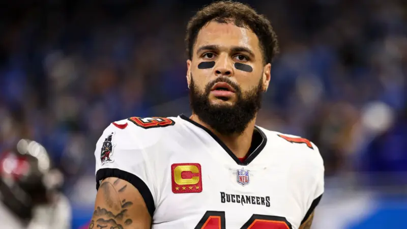 (Video) Mike Evans' Consecutive 1000-Yard Season Record in Jeopardy After Latest Injury