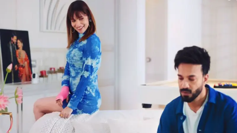 Laughter Chef: Ankita Lokhande, Vicky Jain's Comedy Cooking!