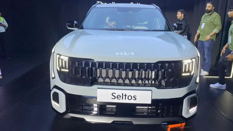 Is new 2026 Kia Seltos bigger and better than current model? Dimensions compared