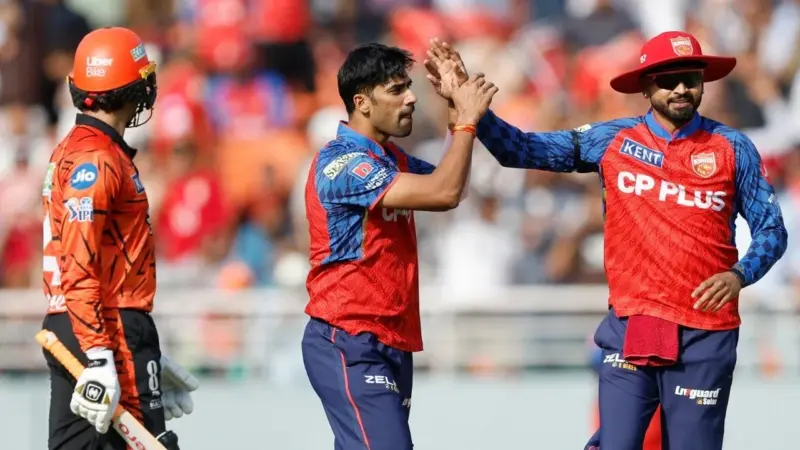 Shashank Singh shocks SRH openers Travis Head, Abhishek Sharma with stunning bowling in IPL 2026