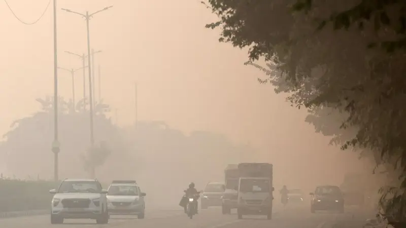 Delhi gasps as AQI turns 'severe'; GRAP-III imposed
