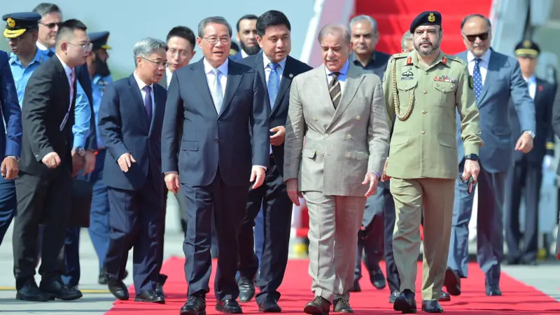 China says will firmly support Pakistan's anti-terrorism efforts, both reaffirm position of Kashmir issue