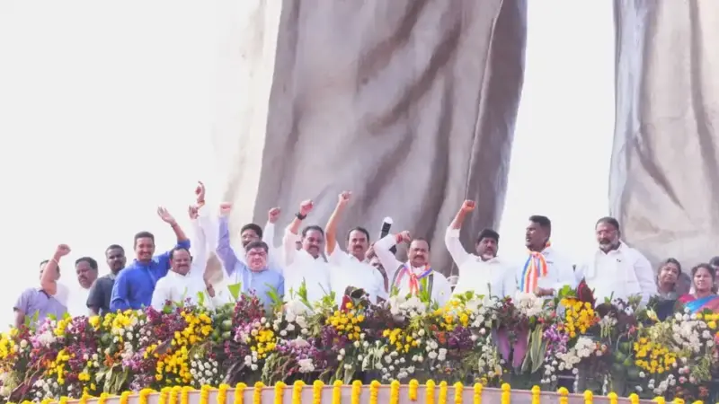 నివాళులర్పించిన డిప్యూటీ సీఎం బట్టి విక్రమార్క, మంత్రులు