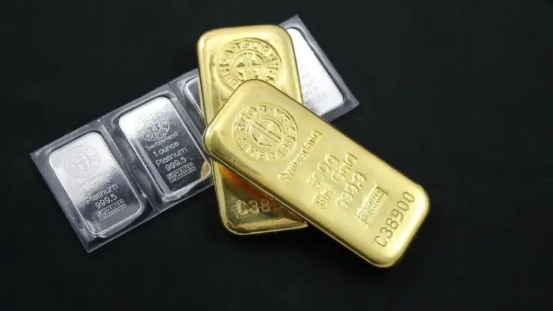 Gold, silver rate today, 13 April: Check live price of 24 kt, 22 kt, 18 kt gold and 10 gm, 100 gm, 1 kg silver