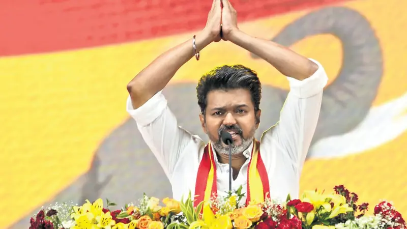 விஜய் தொகுதியில் போட்டியிடும் மூன்று விஜய்!.. எப்படியெல்லாம் பண்றாங்க!...