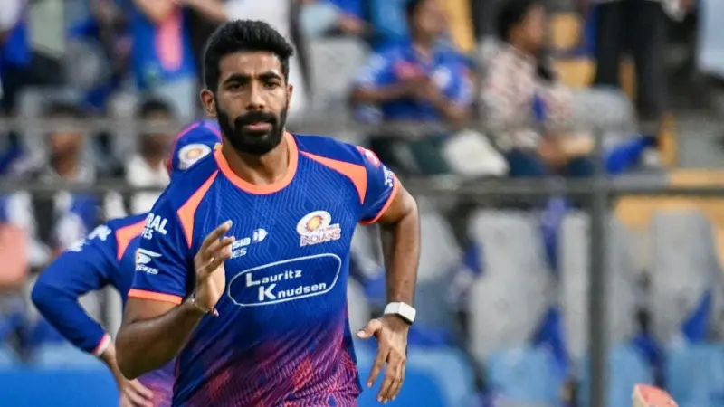 CSK vs MI: चेपॉक में आएगा 'यॉर्कर किंग' का तूफान! जानें CSK के खिलाफ कैसे हैं बुमराह के आंकड़े