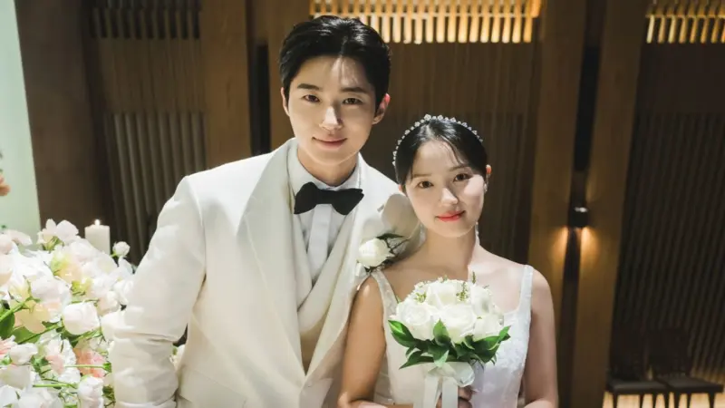 Top 8 most iconic scenes in Byeon Woo Seok, Kim Hye Yoon's Lovely Runner: Ryu Sun Jae's first love in ep 2, Im Sol's birthday song and more